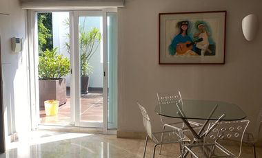 VENTA CASA EN LOMAS DE CHAPULTEPEC REMODELADA, VISTA ESPECTACULAR