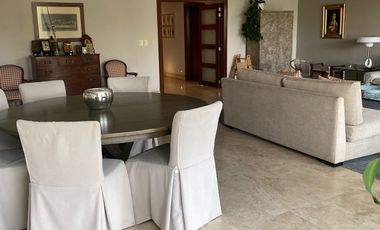 VENTA CASA EN LOMAS DE CHAPULTEPEC REMODELADA, VISTA ESPECTACULAR