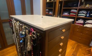 VENTA CASA EN LOMAS DE CHAPULTEPEC REMODELADA, VISTA ESPECTACULAR