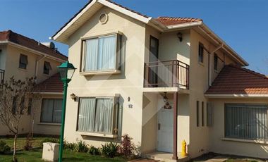 Casa en Venta en Condominio Huerta los Carrera