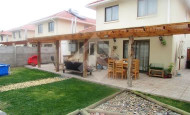 Casa en Venta en Condominio Huerta los Carrera