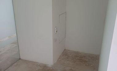 Oficina en renta de 27 m² equipada en edificio corporativo al norte de Mérida