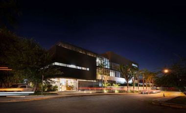 Oficina en renta de 27 m² equipada en edificio corporativo al norte de Mérida