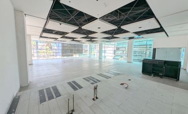 Local en Renta en Interlomas Plaza Granada (m2lc1029)