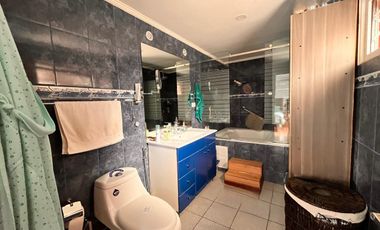 EXCELENTE CASA UBICADA EN EL CORAZÓN DE PEDRO AGUIRRE CERDA