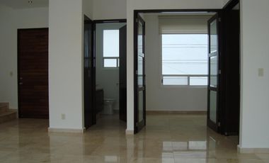 Casa en venta en Avenida Las Fuentes en Tecamachalco