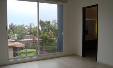 Casa en venta en Avenida Las Fuentes en Tecamachalco