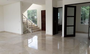 Casa en venta en Avenida Las Fuentes en Tecamachalco
