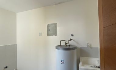 Venta departamento de 161 m2 de 3 dormitorios en Nayón