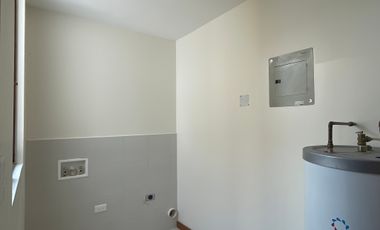 Venta departamento de 161 m2 de 3 dormitorios en Nayón