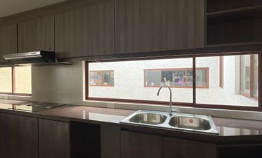 Venta departamento de 161 m2 de 3 dormitorios en Nayón