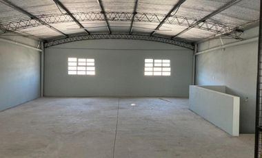 DEPOSITO de 360 m2 cubiertos en venta.