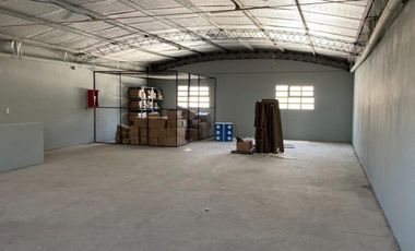 DEPOSITO de 360 m2 cubiertos en venta.