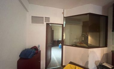 SE ALQUILA LOCAL COMERCIAL EN ZONA SUPER TRANSITADA EN MIRAFLORES
