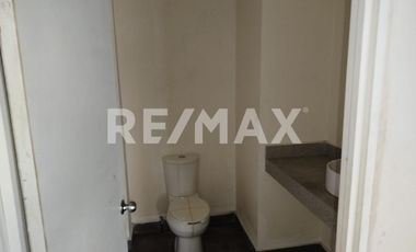 Oportunidad para franquicias!! Local comercial en corregidora - (3)