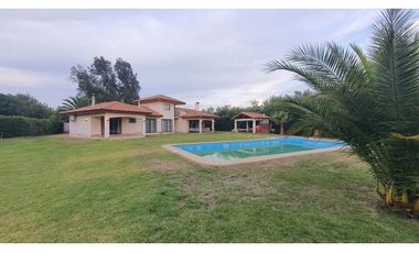 Venta Parcela de Agrado 4D 3B piscina Los Placeres Rinconada