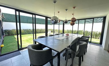 Casa en  venta amueblada en San Carlos Metepec