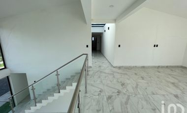 RESIDENCIA EN VISTALAGUA SAN MATEO ATENCO, EDO DE MEXICO