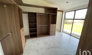 RESIDENCIA EN VISTALAGUA SAN MATEO ATENCO, EDO DE MEXICO
