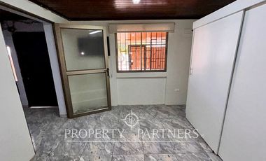 Amplia casa excelente ubicación