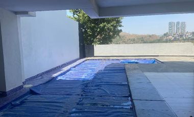 Casa con Alberca, Vista al Golf y Paneles Solares en venta en Bosque Real – 590 m²