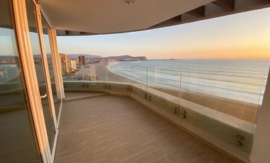Penthouse con Vista al Mar