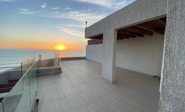 Penthouse con Vista al Mar