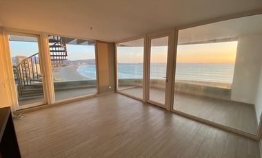 Penthouse con Vista al Mar