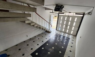 ARRIENDO de CASA COMERCIAL en MedellÃ­n