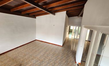 ARRIENDO de CASA COMERCIAL en MedellÃ­n