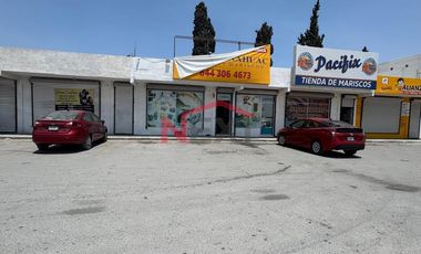 Se Renta Local en Plaza San Carlos al Poniente
