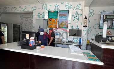 Se Renta Local en Plaza San Carlos al Poniente