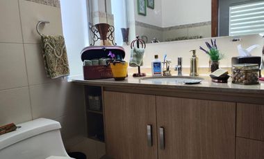 EN LA VIÑA TUMBACO VENTA CASA ESPECTACULAR  $ 465.000