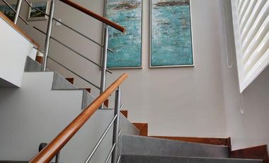 EN LA VIÑA TUMBACO VENTA CASA ESPECTACULAR  $ 465.000