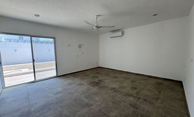 CASA DE 1 PLANTA A PIE DE CALLE EN RENTA, SAN DIEGO CUTZ
