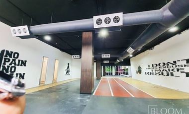¡Local Comercial en renta en Santa Fe!