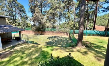 Casa en venta y renta en condominio cerca de la glorieta del Refugio, Avándaro.