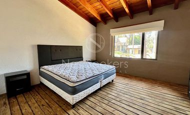 Casa en venta y renta en condominio cerca de la glorieta del Refugio, Avándaro.