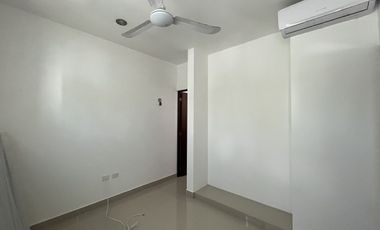 Hermosa Casa  una sola planta en Privada Yucatán Countty Club en Mérida, Yucatán