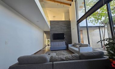 Casa en Venta en Vista Real Country Club