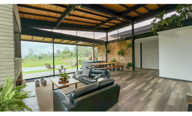 Casa Campestre en Arriendo, Parcelación Llanogrande
