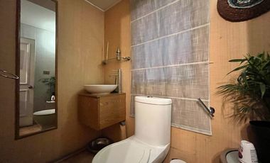 Amplia casa 6D 3B en condominio en Huechuraba