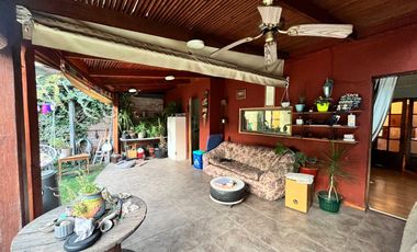 Amplia casa 6D 3B en condominio en Huechuraba