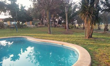 Casa En Venta De 4 Dorm. En Peñaflor