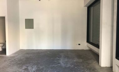 ARRIENDO Local Comercial 27,39 +  Subt. 29,12 m2, Metro ULA