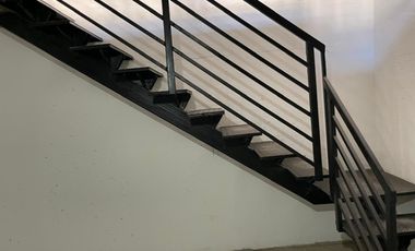 ARRIENDO Local Comercial 43,21 m2 + Subt. 45,51 m2, Metro ULA