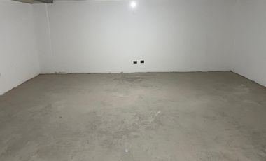 ARRIENDO Local Comercial 43,21 m2 + Subt. 45,51 m2, Metro ULA