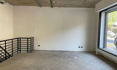 ARRIENDO Local Comercial 43,21 m2 + Subt. 45,51 m2, Metro ULA