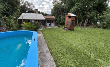 Quinta Amueblada con Piscina y amplio lote en Villa Urquiza