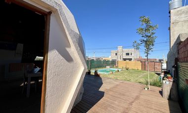 Venta casa tipo domo monoambiente con Pileta en Capitán Bermúdez